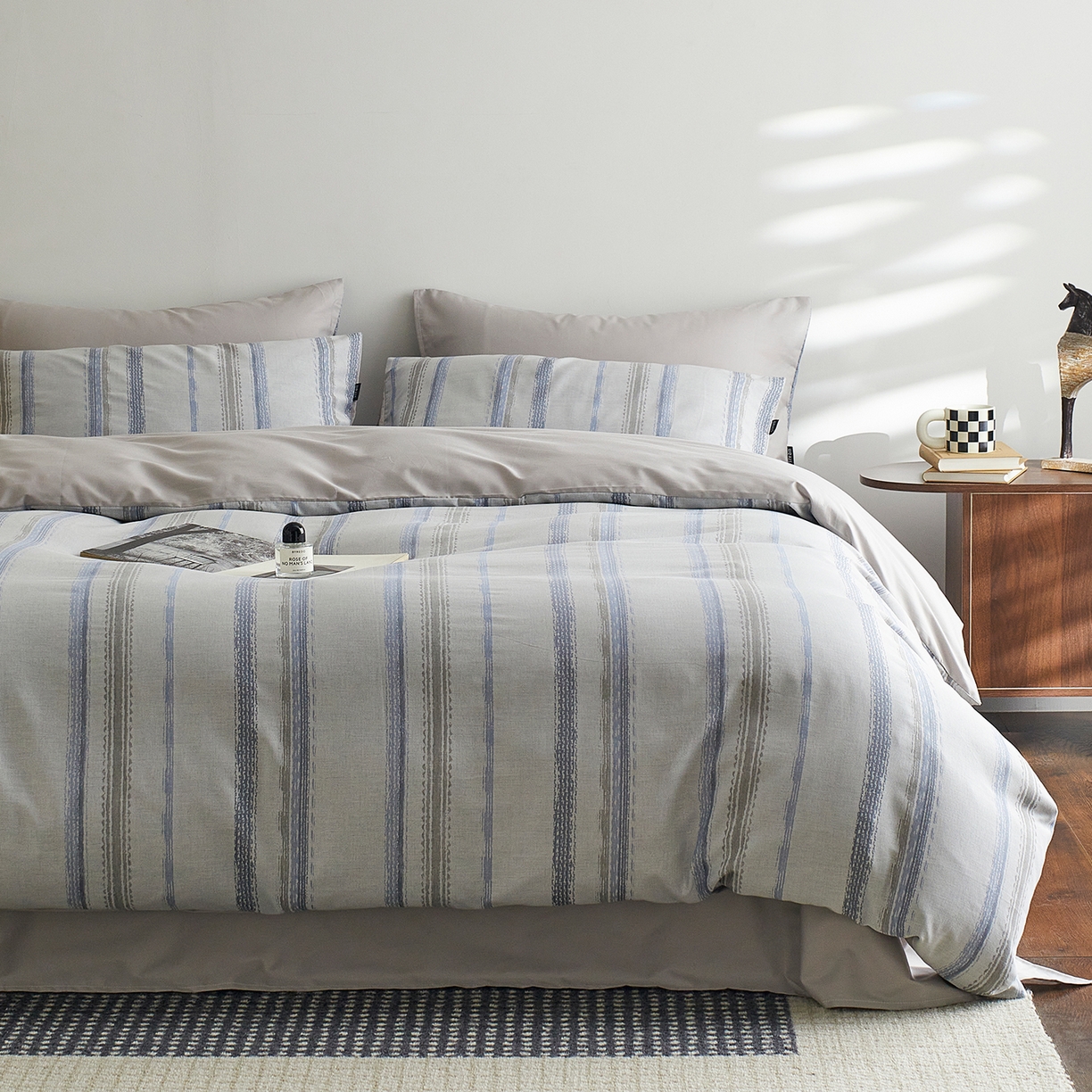 91家纺网 家纺一手货源 找家纺 XIWEN-希文家纺 2026新款春夏全棉云柔60s大提花四件套 半岛日记