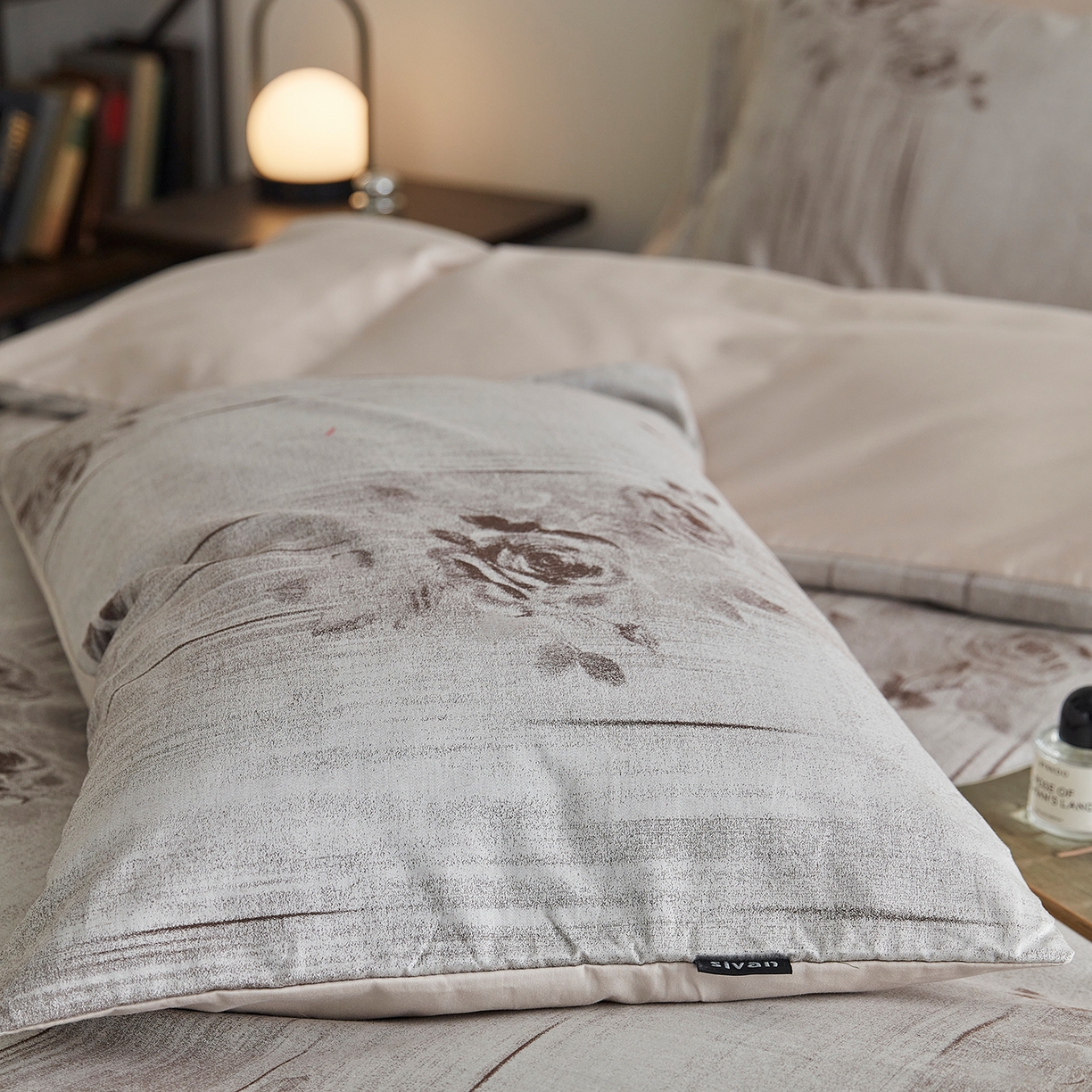 91家纺网 家纺一手货源 找家纺 XIWEN-希文家纺 2026新款春夏全棉云柔60s大提花四件套 等风来