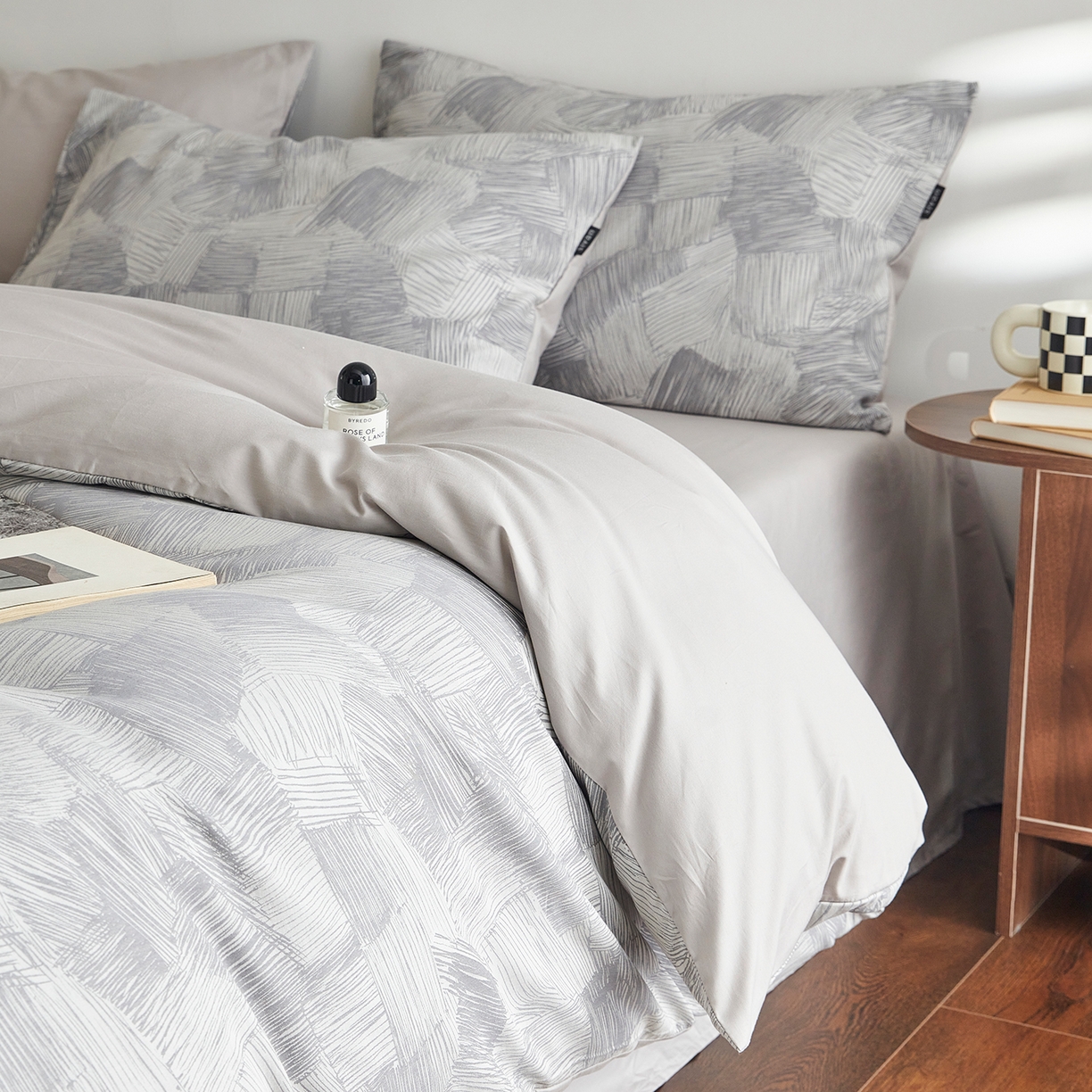 91家纺网 家纺一手货源 找家纺 XIWEN-希文家纺 2026新款春夏全棉云柔60s大提花四件套 织梦-灰