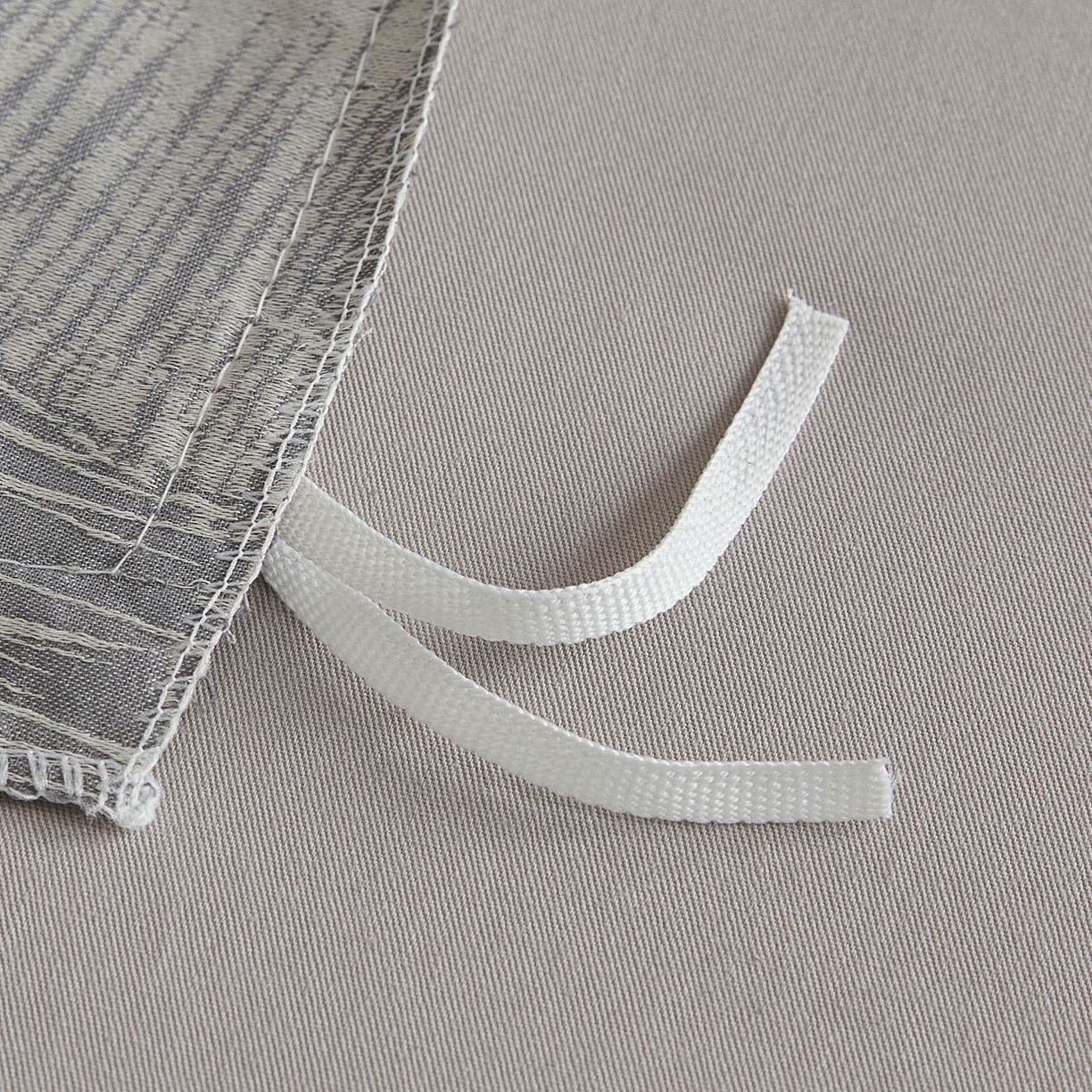 91家纺网 家纺一手货源 找家纺 XIWEN-希文家纺 2026新款春夏全棉云柔60s大提花四件套 织梦-灰