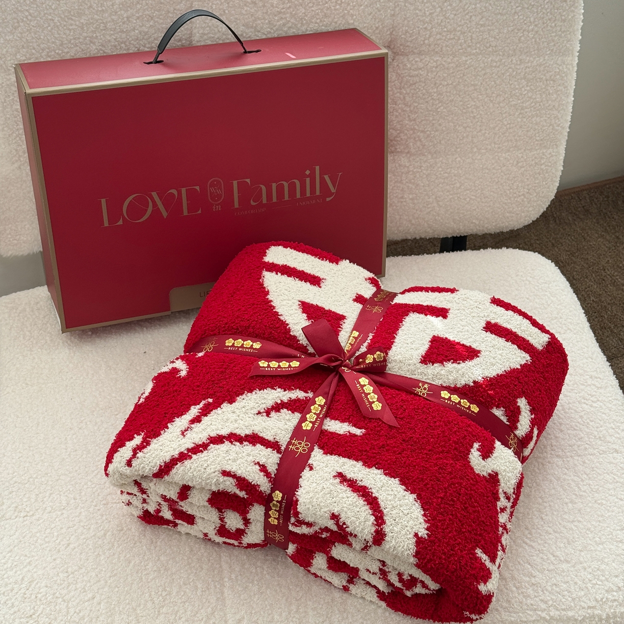 91家纺网 家纺一手货源 找家纺 （总）丹本家纺 2026新款龙凤呈祥A类结婚订婚红双喜半边绒流苏吊坠手工针织毯毛毯毯子