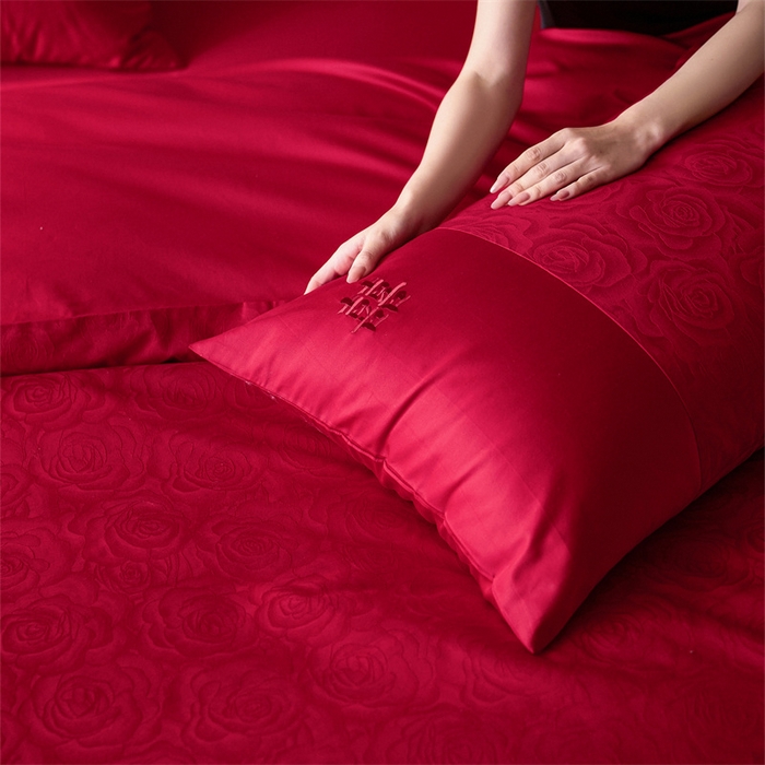 91家纺网 家纺一手货源 找家纺 宏羽纺家纺 2025新款小红书热卖款仿丝棉提花时尚婚庆系列四件套多件套 唯爱