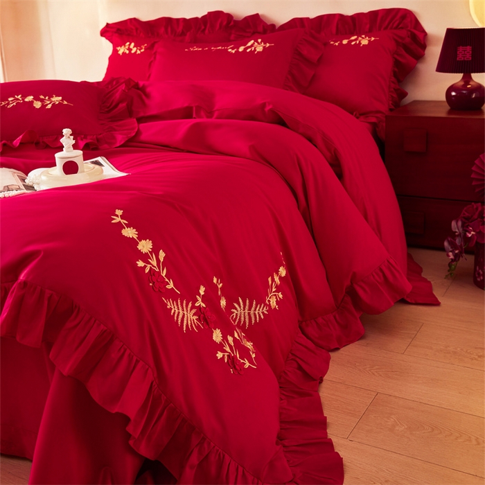 91家纺网 家纺一手货源 找家纺 宏羽纺家纺 2025新款小红书热卖款仿丝棉提花时尚婚庆系列四件套多件套 倾心