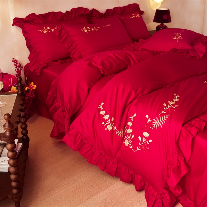 91家纺网 家纺一手货源 找家纺 宏羽纺家纺 2025新款小红书热卖款仿丝棉提花时尚婚庆系列四件套多件套 倾心