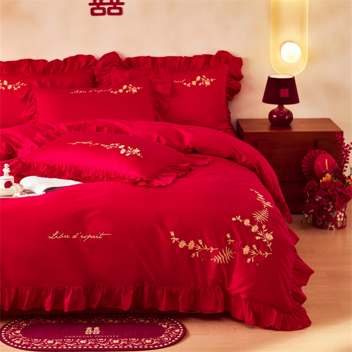 91家纺网 家纺一手货源 找家纺 宏羽纺家纺 2025新款小红书热卖款仿丝棉提花时尚婚庆系列四件套多件套 倾心