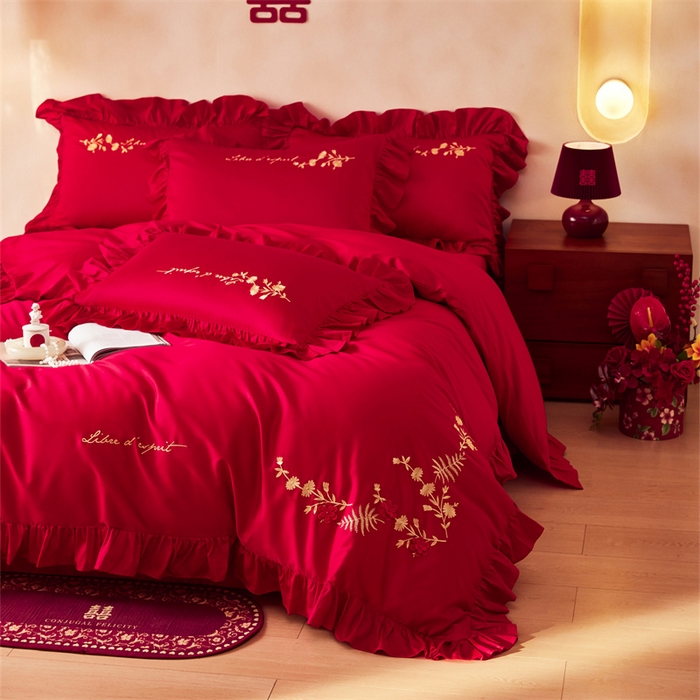 91家纺网 家纺一手货源 找家纺 宏羽纺家纺 2025新款小红书热卖款仿丝棉提花时尚婚庆系列四件套多件套 倾心