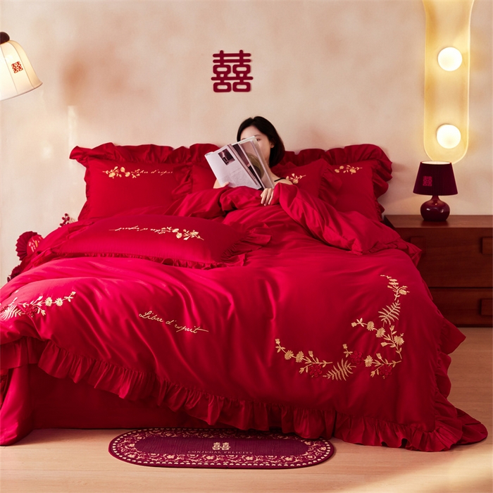 91家纺网 家纺一手货源 找家纺 宏羽纺家纺 2025新款小红书热卖款仿丝棉提花时尚婚庆系列四件套多件套 倾心