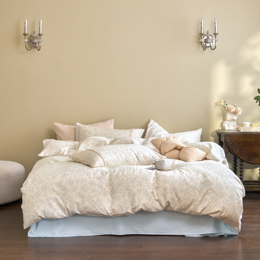 91家纺网 家纺一手货源 找家纺 洋铭区（原狠狠爱） 2026新款全棉纯棉双层纱刺绣蕾丝花边件套 蓓蕾兰花