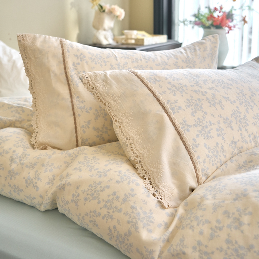 91家纺网 家纺一手货源 找家纺 洋铭区（原狠狠爱） 2026新款全棉纯棉双层纱刺绣蕾丝花边件套 蓓蕾兰花