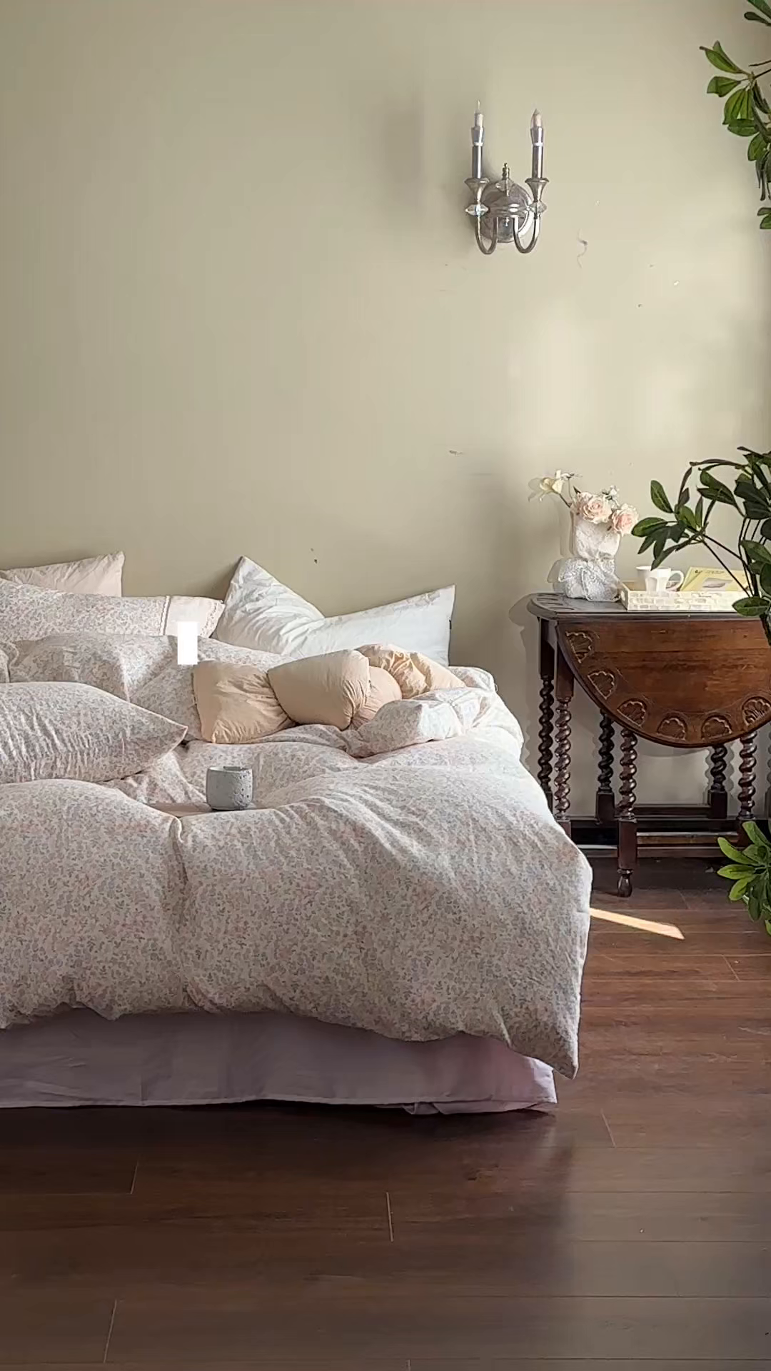 91家纺网 家纺一手货源 找家纺 洋铭区（原狠狠爱） 2026新款全棉纯棉双层纱刺绣蕾丝花边件套 花语香香