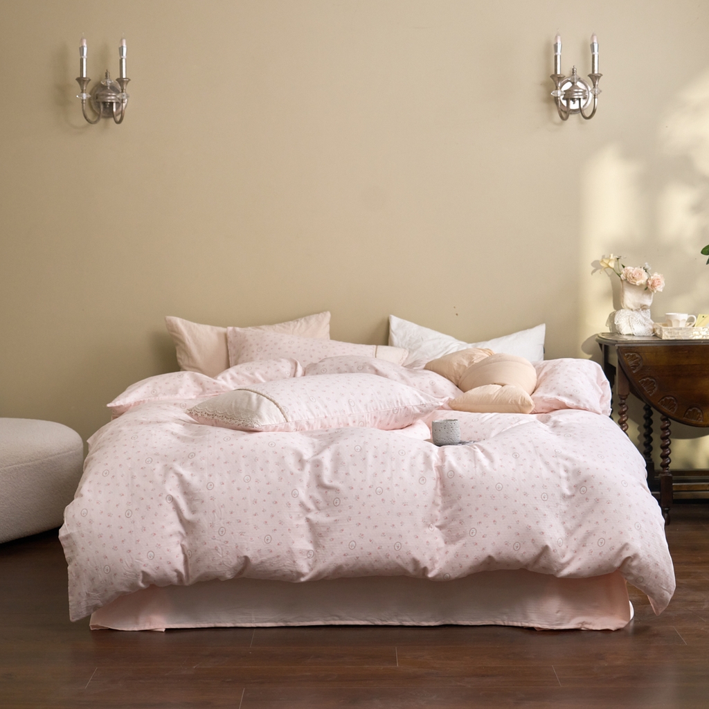 91家纺网 家纺一手货源 找家纺 洋铭区（原狠狠爱） 2026新款全棉纯棉双层纱刺绣蕾丝花边件套 浪漫玫瑰