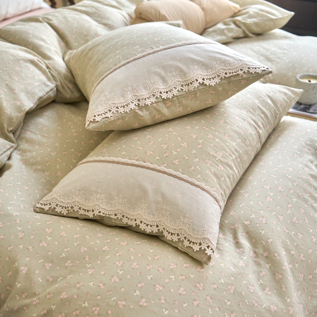 91家纺网 家纺一手货源 找家纺 洋铭区（原狠狠爱） 2026新款全棉纯棉双层纱刺绣蕾丝花边件套 素雅情花