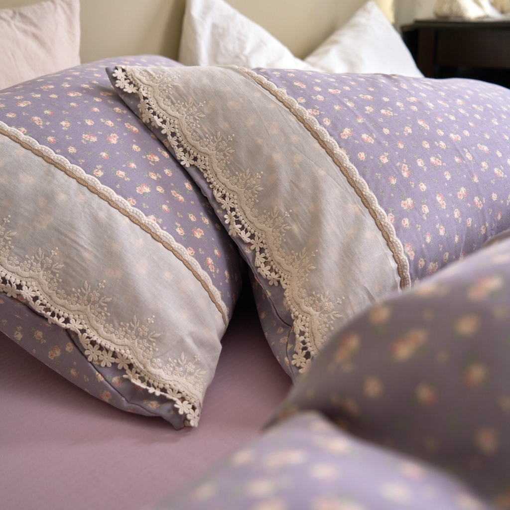 91家纺网 家纺一手货源 找家纺 洋铭区（原狠狠爱） 2026新款全棉纯棉双层纱刺绣蕾丝花边件套 紫花蔓蔓