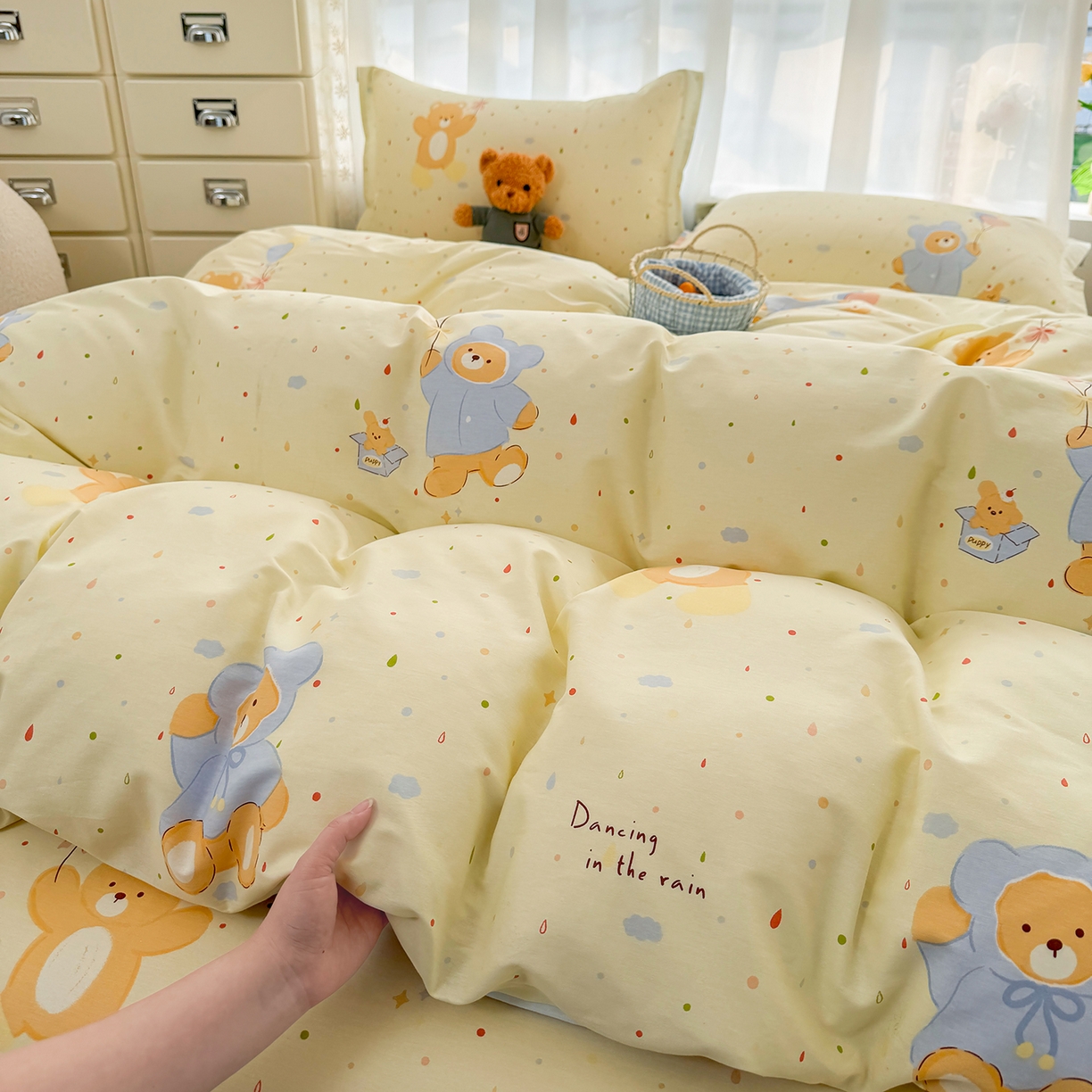 91家纺网 家纺一手货源 找家纺 壹贝家纺 2026新款小清新100%全棉纯棉印花系列被套单件-单被套 软萌小熊