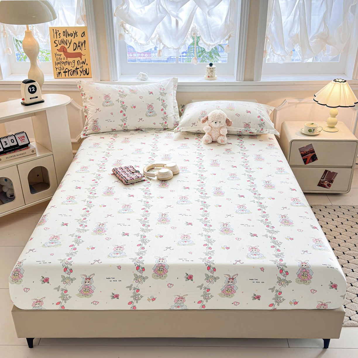 91家纺网 家纺一手货源 找家纺 涵宸家纺 2026新款亲肤舒适全棉印花单床笠-68系列 总 床笠-草莓小兔