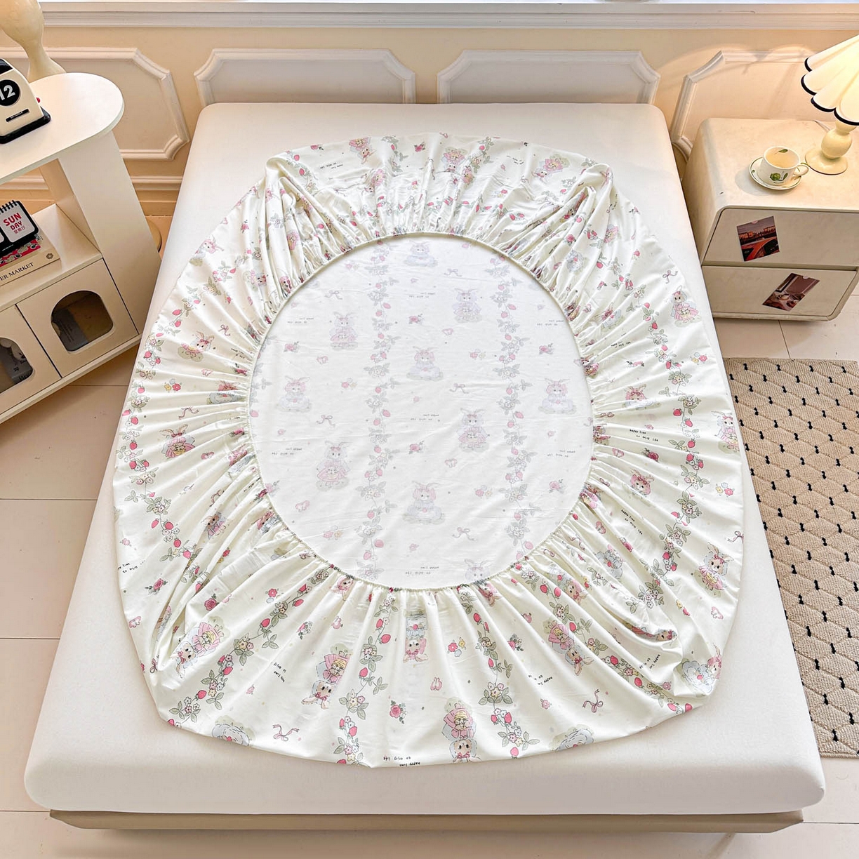 91家纺网 家纺一手货源 找家纺 涵宸家纺 2026新款亲肤舒适全棉印花单床笠-68系列 总 床笠-草莓小兔