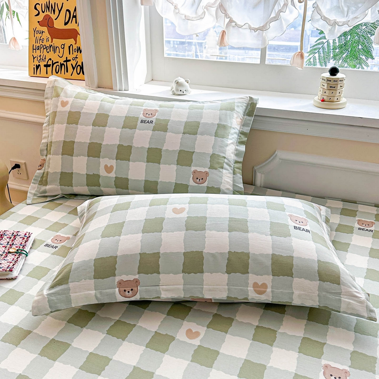 91家纺网 家纺一手货源 找家纺 涵宸家纺 2026新款亲肤舒适全棉印花单床单-68系列 总 床单-格子小熊