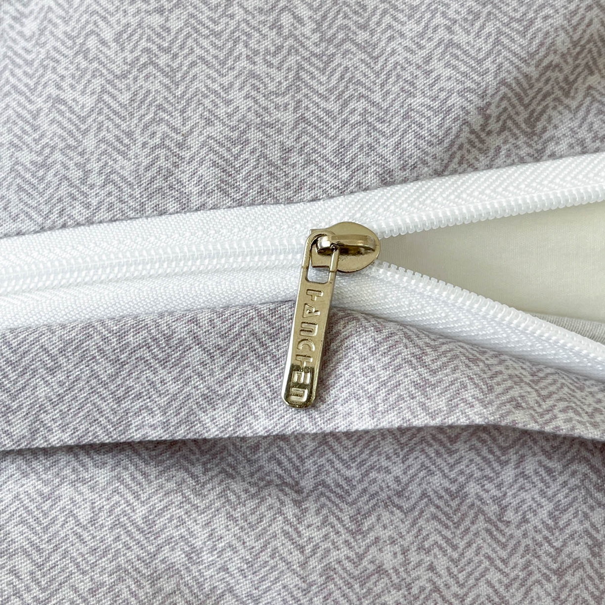 91家纺网 家纺一手货源 找家纺 涵宸家纺 2025新款亲肤舒适全棉印花四件套-68系列 总 D简爱