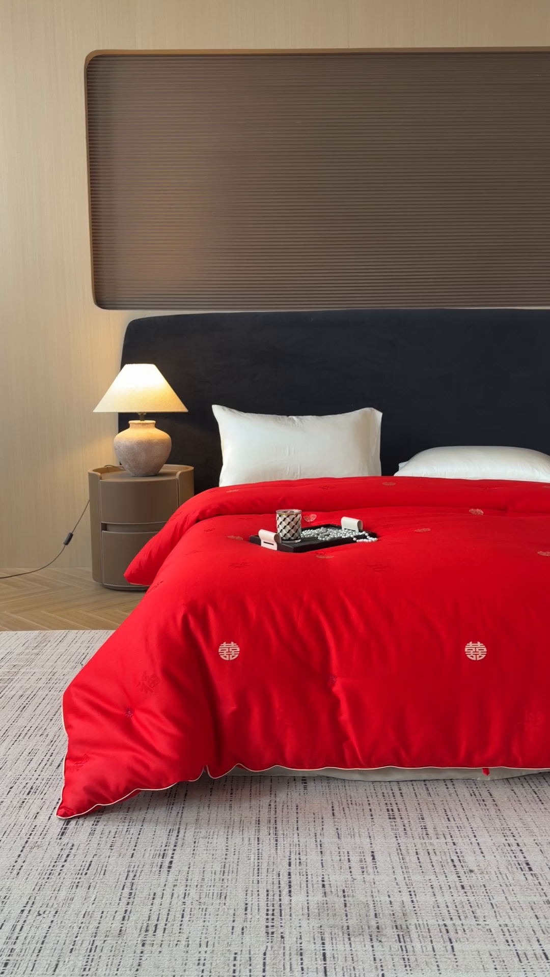 91家纺网 家纺一手货源 找家纺 茧月 2026新款100%柞蚕丝中长丝被子-福喜相随 福喜相随-红色