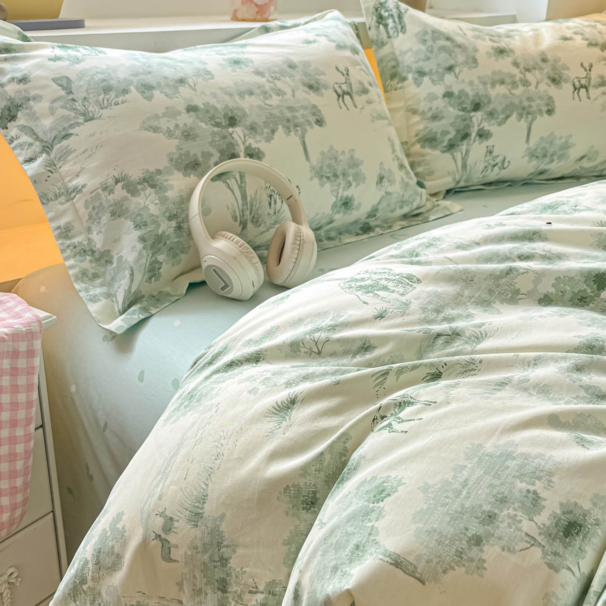 91家纺网 家纺一手货源 找家纺 涵宸家纺 2025新款亲肤舒适全棉印花四件套-68系列 总 F花涧-绿