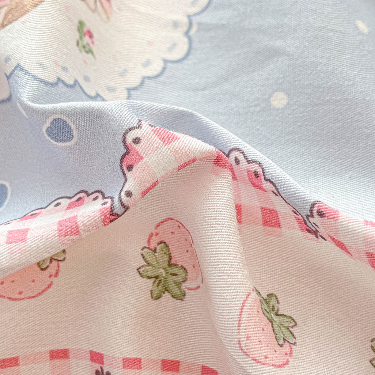 91家纺网 家纺一手货源 找家纺 涵宸家纺 2025新款亲肤舒适全棉印花四件套-68系列 总 A蛋糕小熊