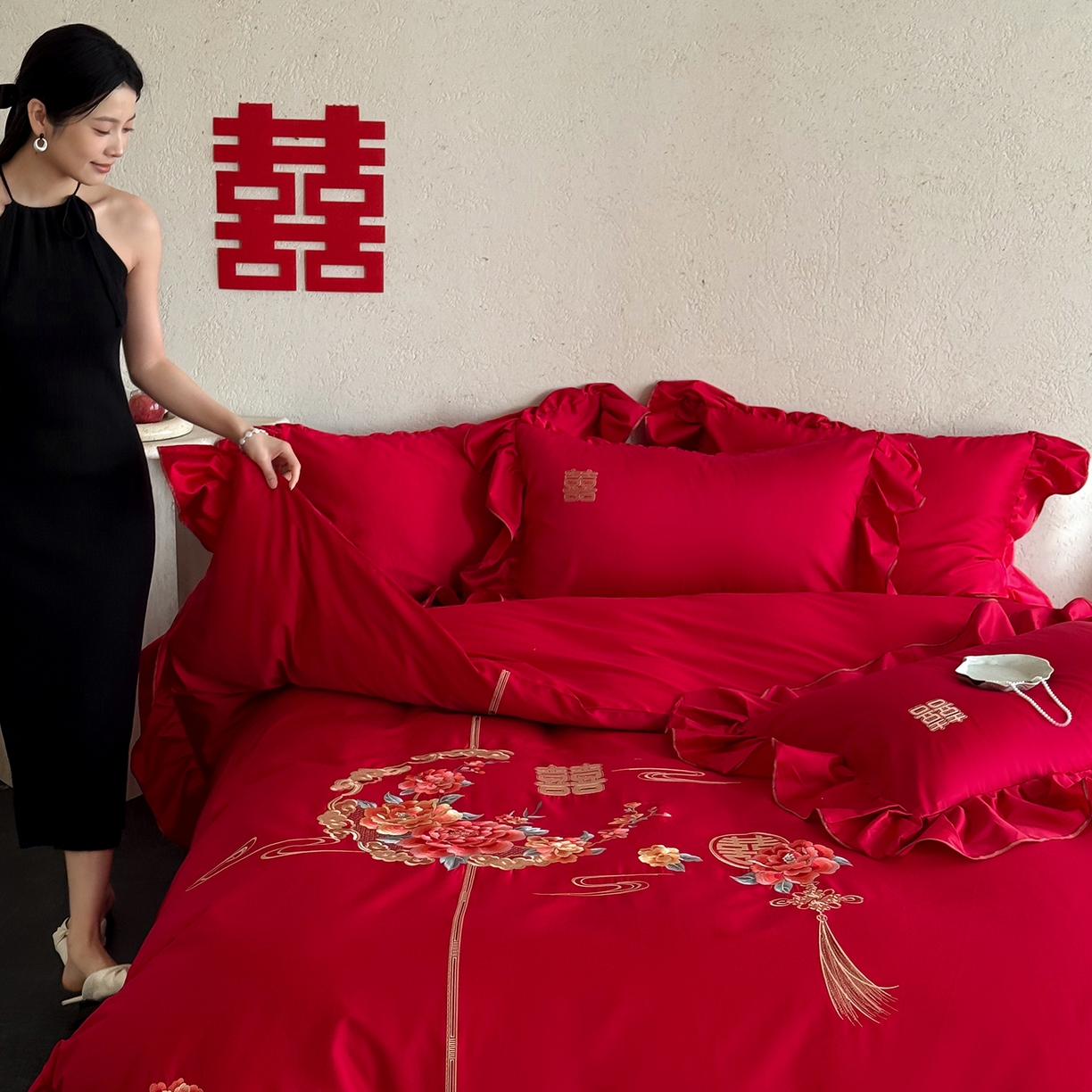 91家纺网 家纺一手货源 找家纺 （总）多乐娜 2026新款100s长绒棉纯棉百万针高精密刺绣婚庆四件套-囍悦传承 会员-20，控价：429/449元起（券后最低！）请勿低价销售！