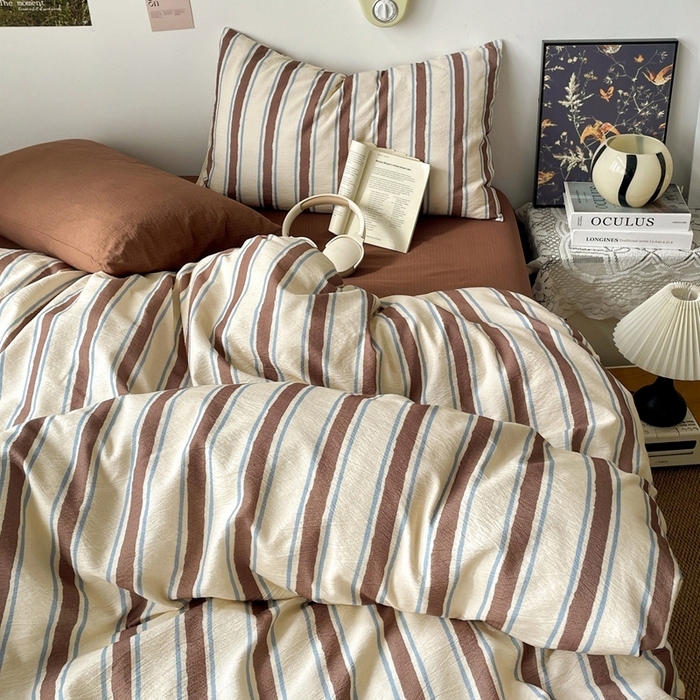 91家纺网 家纺一手货源 找家纺 海岛哥哥 2026新款双层纱格条系列四件套 简约英伦条