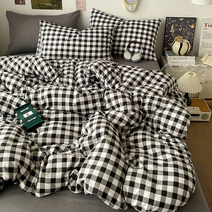 91家纺网 家纺一手货源 找家纺 海岛哥哥 2026新款双层纱格条系列四件套 奶油黑格