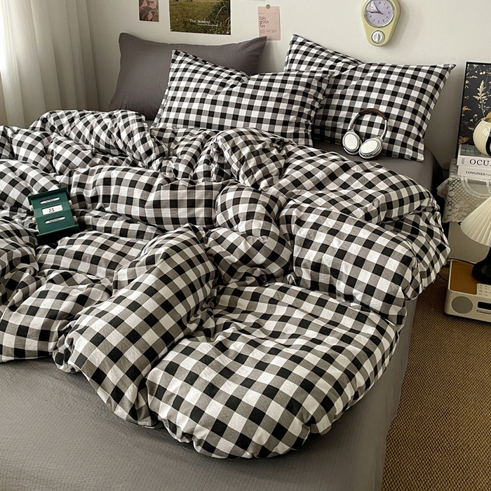 91家纺网 家纺一手货源 找家纺 海岛哥哥 2026新款双层纱格条系列四件套 奶油黑格