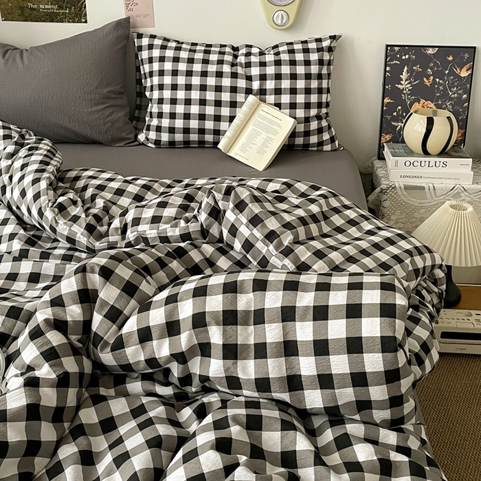 91家纺网 家纺一手货源 找家纺 海岛哥哥 2026新款双层纱格条系列四件套 奶油黑格