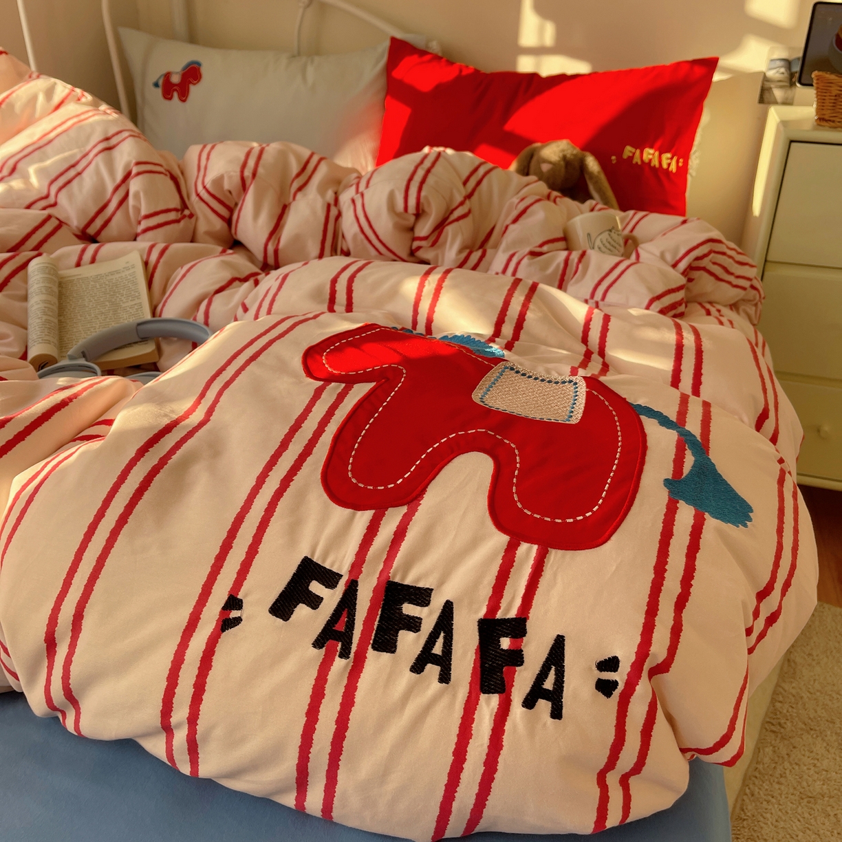 91家纺网 家纺一手货源 找家纺 （总） 轻奢坊 2026新年款水洗棉贴布绣四件套-旺福