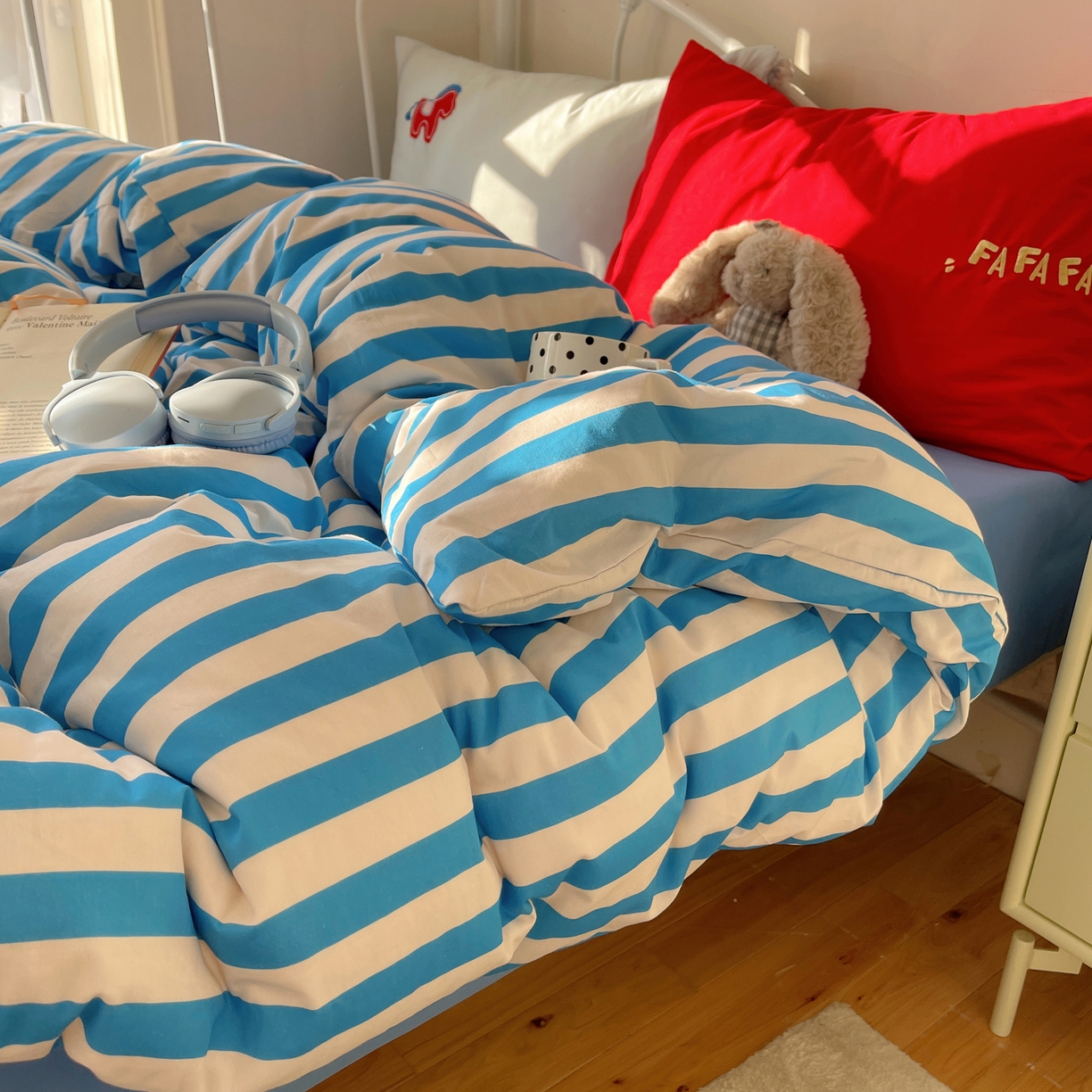 91家纺网 家纺一手货源 找家纺  轻奢坊 2026新年款水洗棉贴布绣四件套-旺福 发财马蓝条