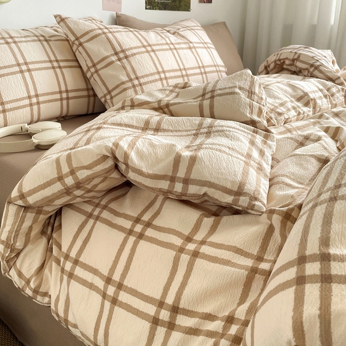 91家纺网 家纺一手货源 找家纺 港岛妹妹 2026新款双层纱格条系列四件套 简约浅咖格