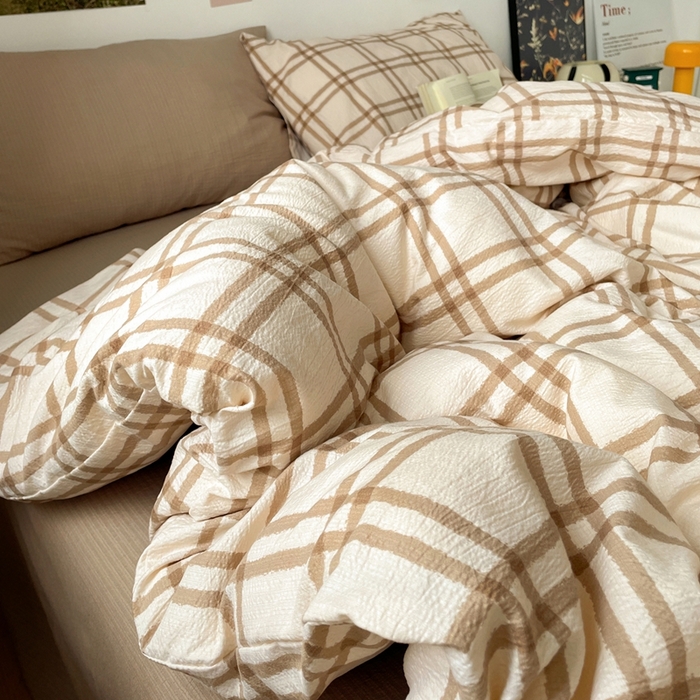 91家纺网 家纺一手货源 找家纺 港岛妹妹 2026新款双层纱格条系列四件套 简约浅咖格