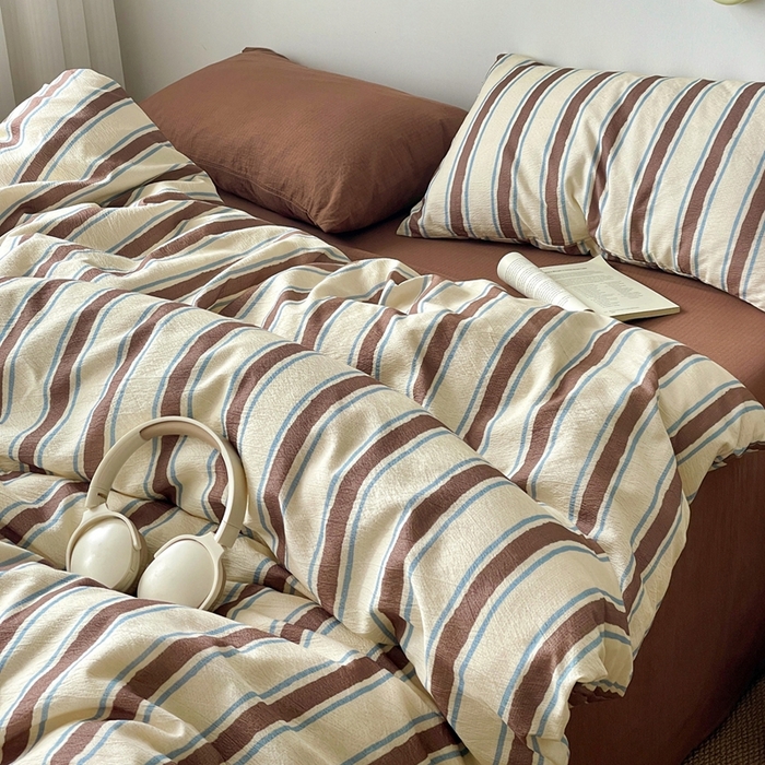 91家纺网 家纺一手货源 找家纺 港岛妹妹 2026新款双层纱格条系列四件套 简约英伦条