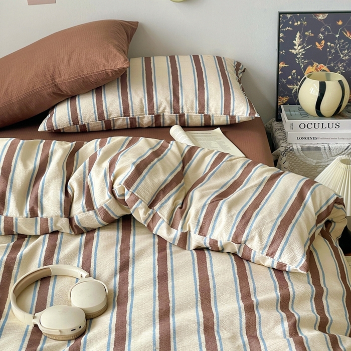 91家纺网 家纺一手货源 找家纺 港岛妹妹 2026新款双层纱格条系列四件套 简约英伦条