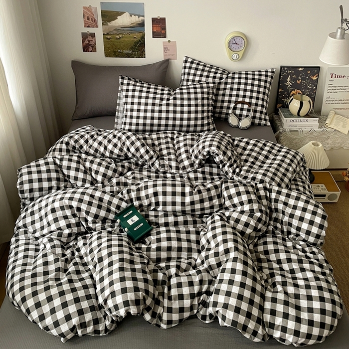 91家纺网 家纺一手货源 找家纺 港岛妹妹 2026新款双层纱格条系列四件套 奶油黑格