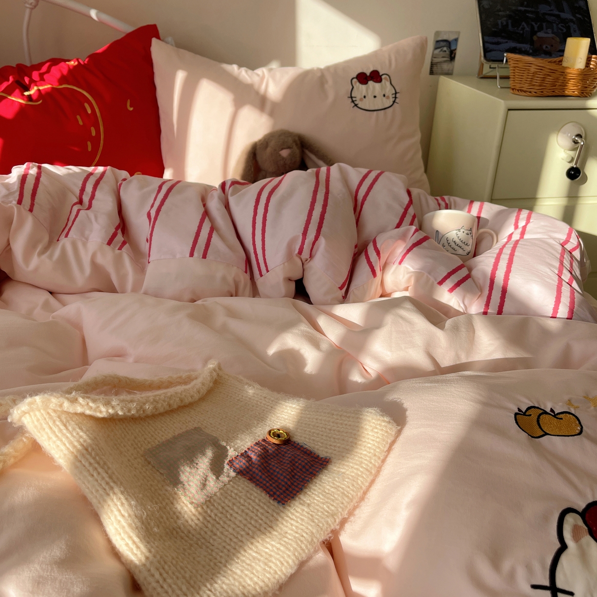 91家纺网 家纺一手货源 找家纺  轻奢坊 2026新年款水洗棉贴布绣四件套-旺福 福袋猫粉