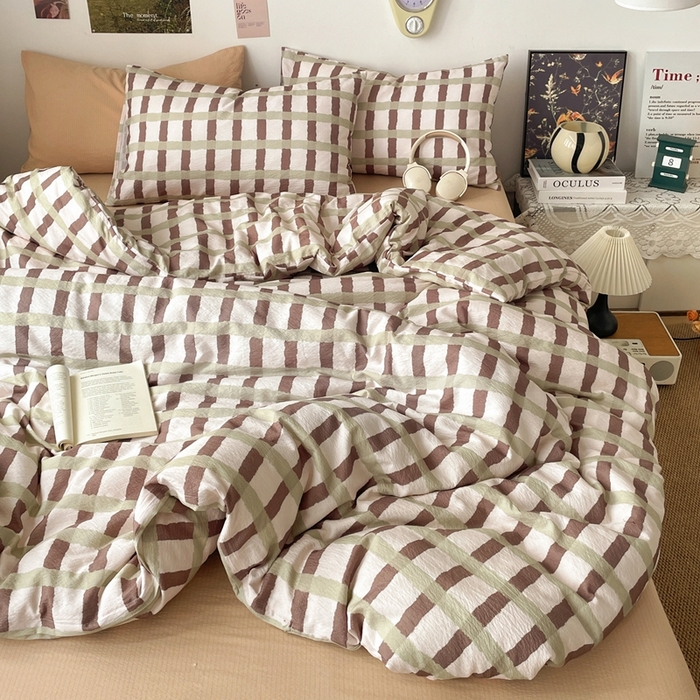 91家纺网 家纺一手货源 找家纺 港岛妹妹 2026新款双层纱格条系列四件套 奶油青栗格