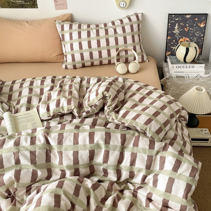 91家纺网 家纺一手货源 找家纺 港岛妹妹 2026新款双层纱格条系列四件套 奶油青栗格