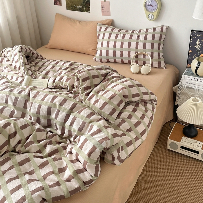 91家纺网 家纺一手货源 找家纺 港岛妹妹 2026新款双层纱格条系列四件套 奶油青栗格