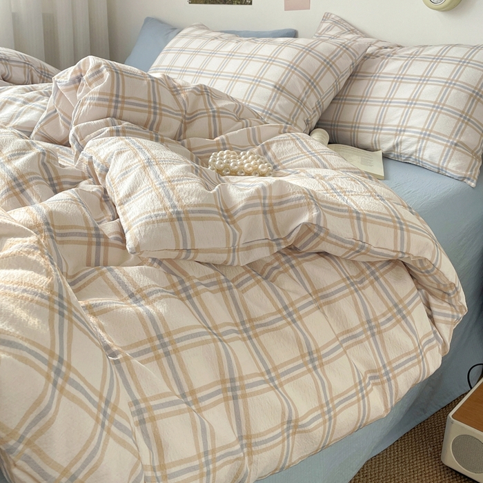 91家纺网 家纺一手货源 找家纺 港岛妹妹 2026新款双层纱格条系列四件套 奶油云木格