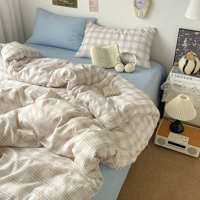 91家纺网 家纺一手货源 找家纺 港岛妹妹 2026新款双层纱格条系列四件套 奶油云木格