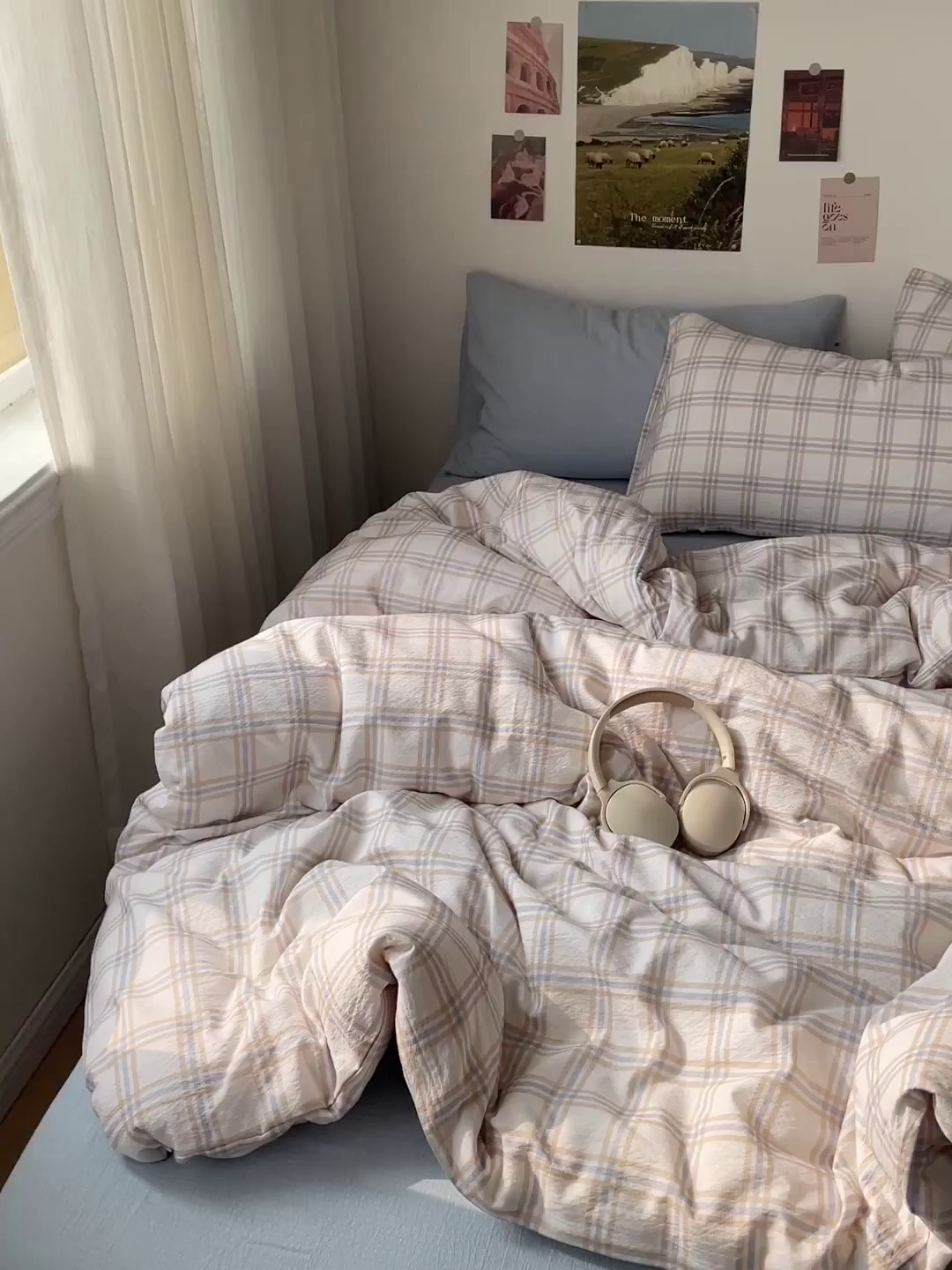 91家纺网 家纺一手货源 找家纺 港岛妹妹 2026新款双层纱格条系列四件套 奶油云木格