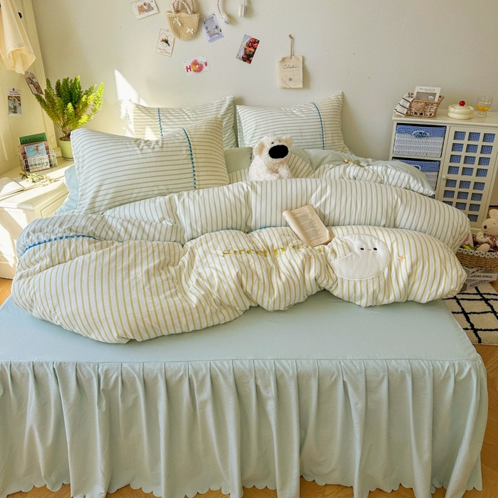 91家纺网 家纺一手货源 找家纺 贝凯瑞 2026款仿棉木棉水洗棉绣花ins小清新床裙床单款四件套-星月语 星月语-抹茶布丁