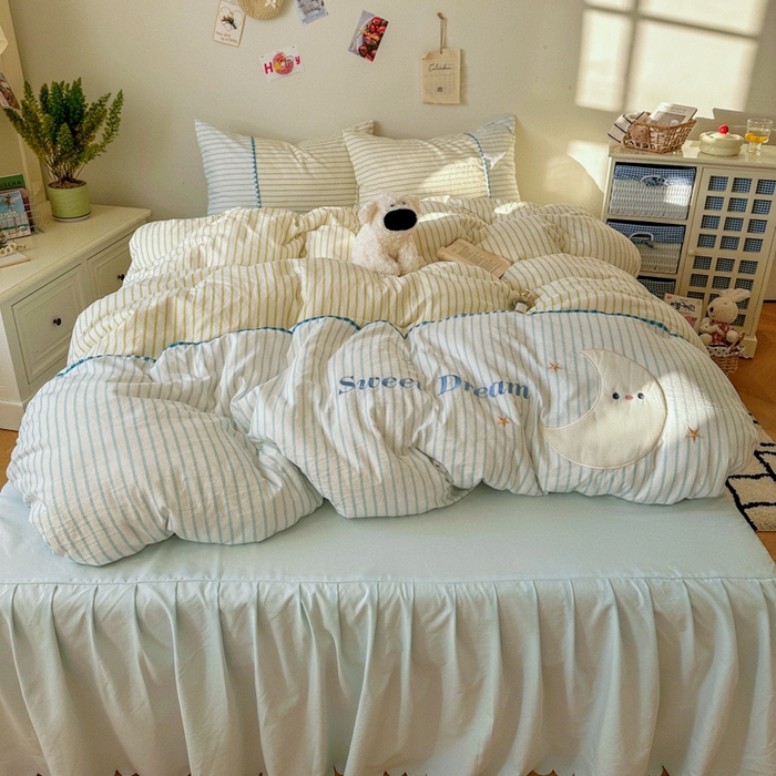 91家纺网 家纺一手货源 找家纺 贝凯瑞 2026款仿棉木棉水洗棉绣花ins小清新床裙床单款四件套-星月语 星月语-奶油晴川