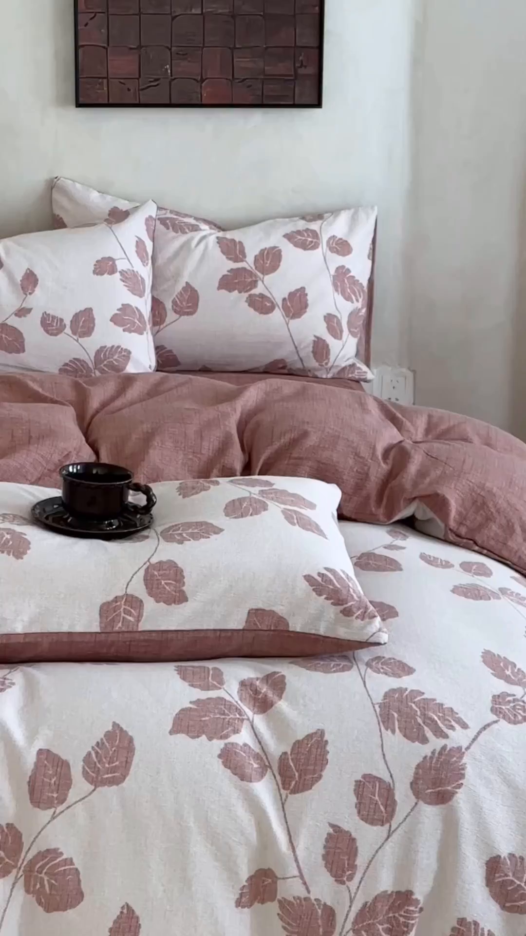 91家纺网 家纺一手货源 找家纺 桔禾家纺 2026新款提花高克重原麻复古水洗亚麻皱皱纱印花四件套 花曦