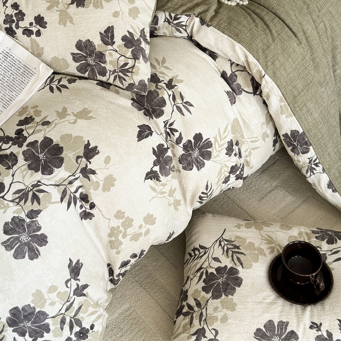 91家纺网 家纺一手货源 找家纺 桔禾家纺 2026新款提花高克重原麻复古水洗亚麻皱皱纱印花四件套 绿幸