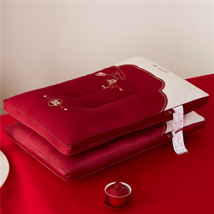 91家纺网 家纺一手货源 找家纺 昕科 2026新款玉兰喜事婚庆枕-大红婚庆喜庆枕芯刺绣结婚枕头 玉兰喜事-中枕/一只装