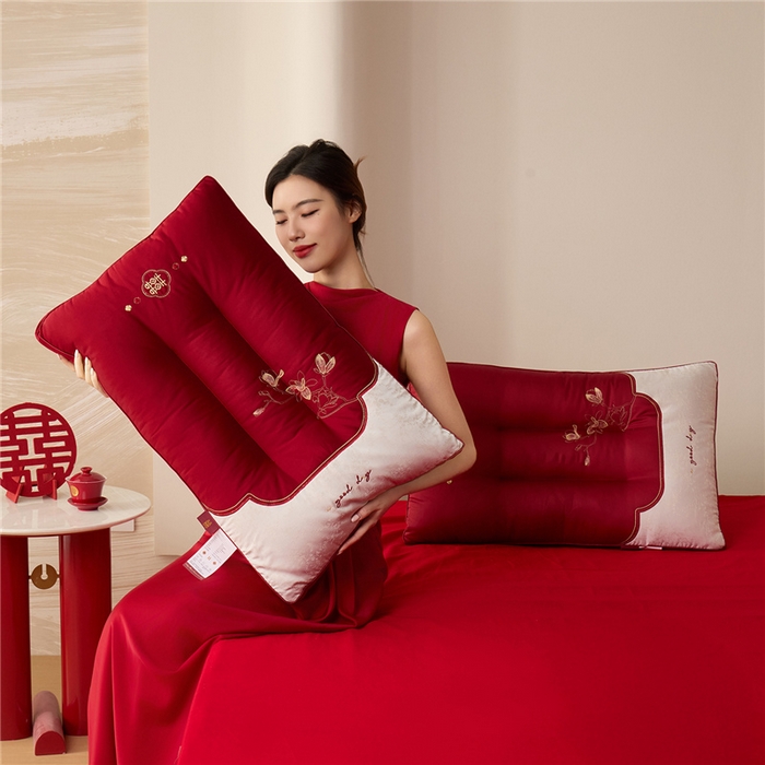 91家纺网 家纺一手货源 找家纺 昕科 2026新款玉兰喜事婚庆枕-大红婚庆喜庆枕芯刺绣结婚枕头 玉兰喜事-中枕/一对装